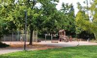 Bei der Beteiligungsaktion „Mein Park“ können Bürger ihre Ideen zur geplanten Umgestaltung des Thomas-Nast-Parks einbringen. Foto. Stadt. LD. Frei. 