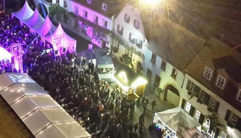 Am heutigen Freitagabend startet das Große Weinfest der SÜW mit der Krönung der beiden neuen Weinprinzessinnen. 