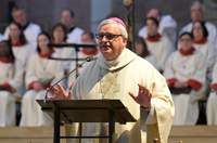 Bischof Dr. Karl-Heinz Wiesemann feierte im SPer Dom einen Dankgottesdienst für den neuen Papst Leo XIV. Foto. Klaus Landry. Pressefrei.