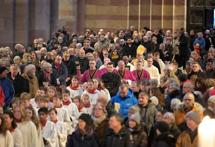 Pontifikalamt mit Bischof Dr. Karl-Heinz Wiesemann im SPer Dom zum Abschluss des Heiligen Jahres und zum Jahresschluss. Foto. Bistum SP. Klaus Landry. Pressefrei.