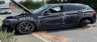 Dieser BMW hat sich bei einem Unfall auf der A 61 bei Schifferstadt mehrfach überschlagen. Passiert am heutigen Montagmorgen.