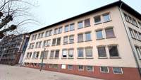 Kauft die Sparkasse Südpfalz den 50er Jahre-Bau der Kreisverwaltung auf dem Luitpoldplatz in GER?
