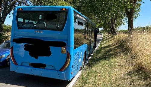14.08.2026 - Kollision. Linienbus und Radfahrerin. Luftrettung.