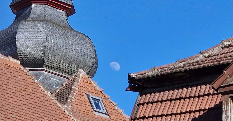 Dekanat BZA. Es war einmal. Hier der Kirchturm der protestantischen Marktkirche. Foto. rw.