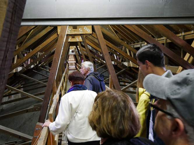 Der Dachstuhl des Domes in SP. 