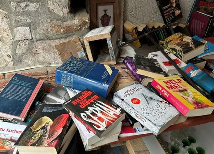 In Maikammer wurde eine Selbstzahlerkasse aufgebrochen. Beute. Rund 80 Euro.