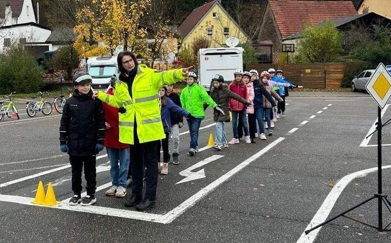 Für einen sicheren Schulweg. Zig Schüler vom Kindergarten bis zu Berufsschülern nahmen 2025 im Kreis SWP teil. 
