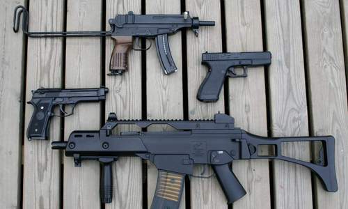 14.07.2026 - Pistolenfuchtler. Zig Waffen in der Wohnung. Nervenklinik.
