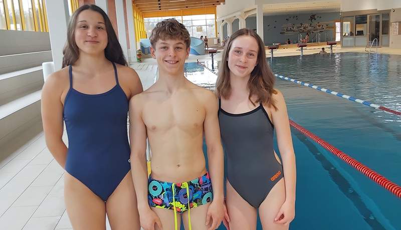 Top in Form bei der Landesmeisterschaft in MZ. Die Athleten der Schwimmabteilung des TV BZA. 19 Podestplätze. Hier von links. Sophia, Artur und Sarah.