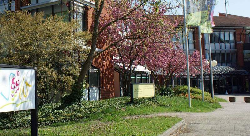 Der Kreistag mit seinem Verwaltungssitzung in LD hat sich für den rund 40-Millionen-Euro-Neubau der Caritas-Förderschule in Herxheim ausgesprochen. 