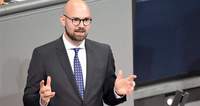 Der Südwestpfälzer MdB Florian Bilic (CDU) findet die von Kanzler Friedrich Merz angestoßene Stadtbild-Diskussion richtig. Hier bei einer Rede im Bundestag im Berliner Reichstagsgebäude. Foto. Bilic. CDU. Pressefrei. 