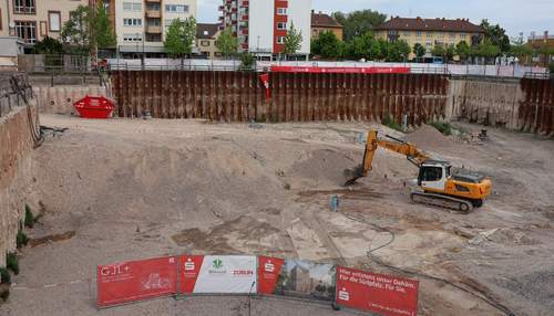 10.05.2026 - Straßensperrungen. Wegen Sparkassen-Neubaus.