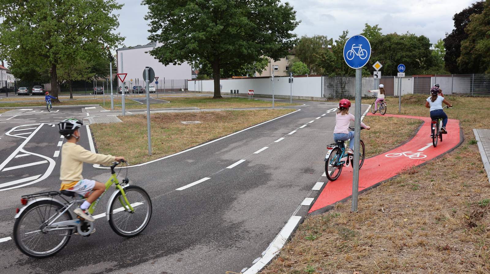 In Kürze soll der Verkehrsübungsplatz an der Grundschule Horstring in LD an zwei Nachmittagen die Woche für Familien geöffnet werden. Foto. Stadt. LD. Frei. 