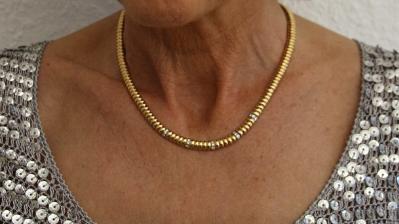 Im LDer Ostpark wurde eine Person am Samstagabend überfallen und zunächst um dessen Goldkette beraubt. Nach einem Gerangel konnte die Kette zurück erlangt werden. 