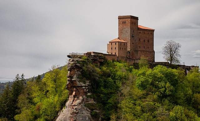 Im Juli gibt es zwei Trifels-Serenaden-Konzerte. 