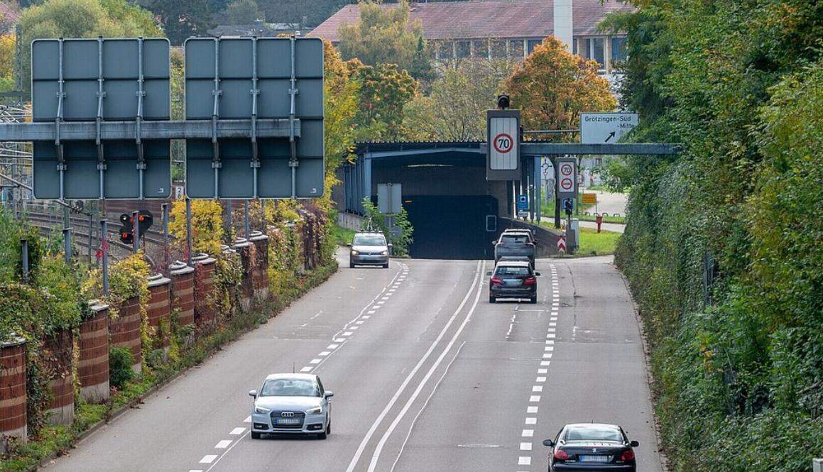 Voraussichtlich am Samstag, 18. Juli, soll der Grötzinger Tunnel wieder provisorisch geöffnet werden. Foto. Stadt. KA. Monika Müller-Gmelin. Frei. 
