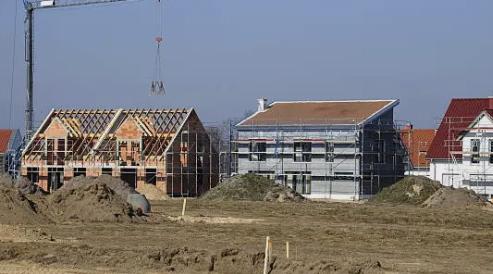 Bald geht es los mit dem Hausbau in Steinfeld. Im neuen Baugebiet. Eröffnung ist am kommenden Montag. 