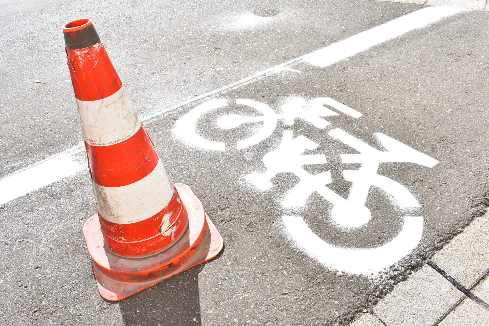 Auf einem Teilstück der Radwegeverbindung zwischen Mörlheim bzw. Herxheim und der LDer Kernstadt finden ab 28. Mai Bauarbeiten statt. Symbolfoto. Stadt. LD. Frei. 