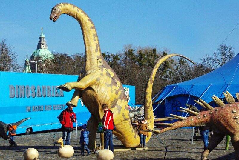 Die Dinos sind zurück. Die Show macht ...